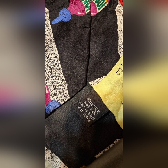 ADDICTION Necktie Tie Medical Dr Nurse 1st Responders 100% Silk First Aid - Picture 4 of 5